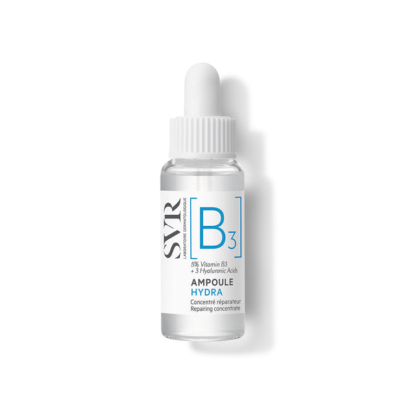 SVR B3 Ampoule Hydra Serum in einer transparenten Glasflasche mit weißem Pipettenverschluss auf weißem Hintergrund.